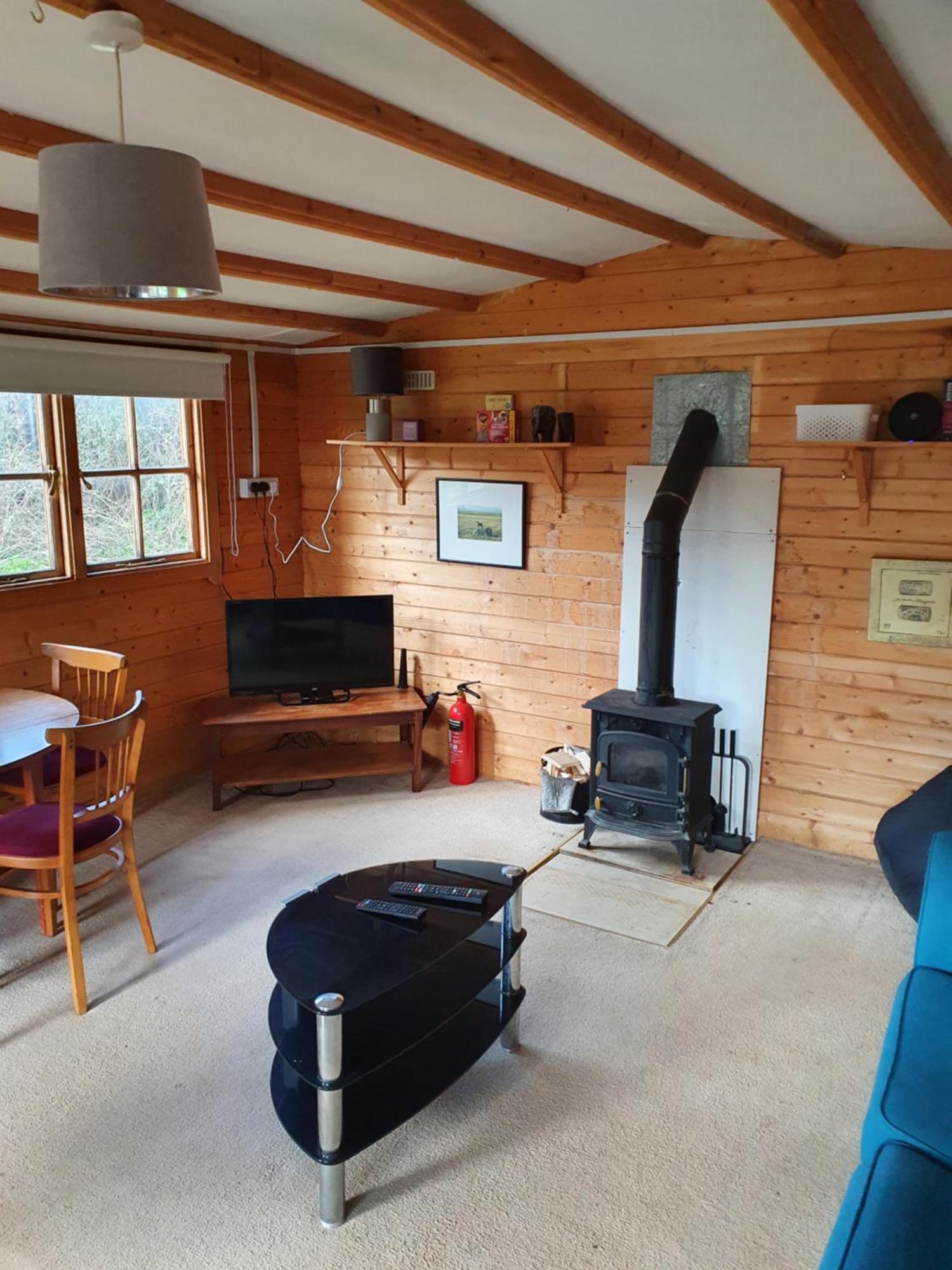 Pewsey The Cabin - A Very Quiet Location מראה חיצוני תמונה